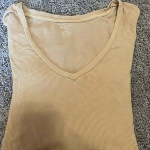 American Eagle Ribbed S&S V Neck